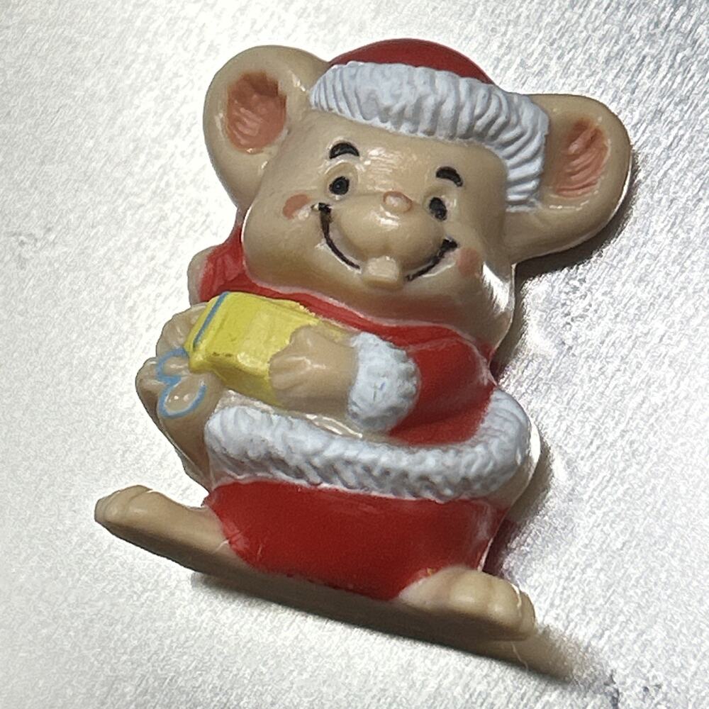 Vintage 1980s Russ Berrie Christmas Santa Mouse Refrigerator Magnet Hong Kong